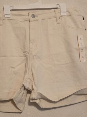 Ava & Viv Men's Cream Jean Shorts